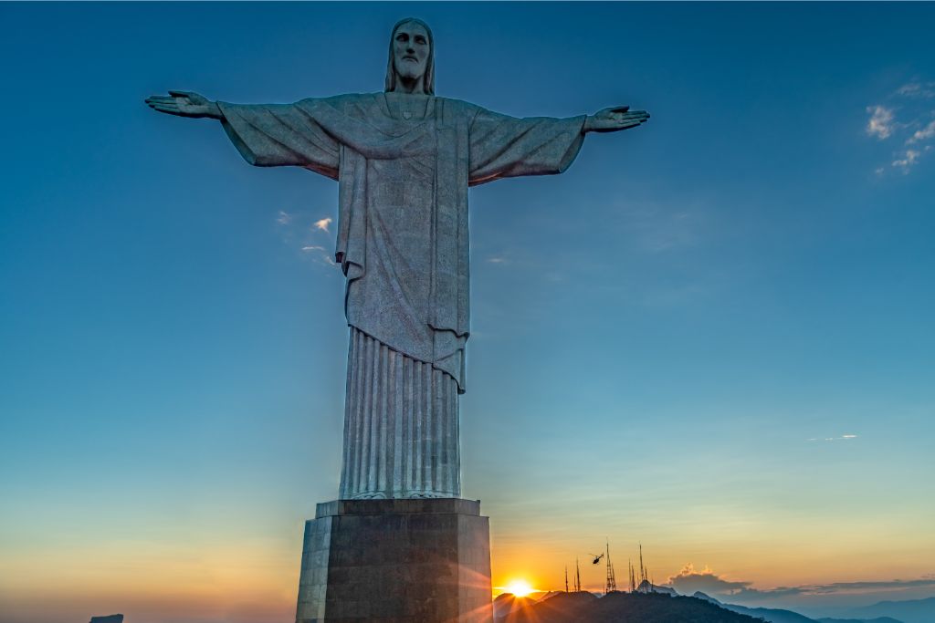 statue of christ the redeemer